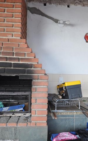 Casa à venda com 200m², 4 quartos e 2 vagasChurrasqueira