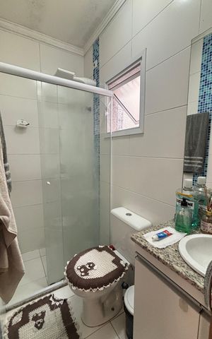 Apartamento à venda com 95m², 2 quartos e 1 vaga Apartamento à venda com 95m², 2 quartos e 1 vagaBanheiro Social