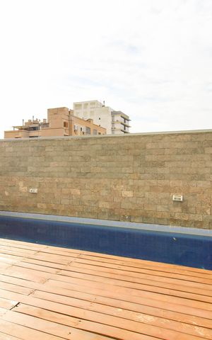 Apartamento à venda com 128m², 3 quartos e sem vaga Apartamento à venda com 128m², 3 quartos e sem vagaÁrea comum - Piscina
