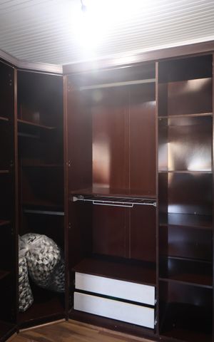 Casa à venda com 270m², 3 quartos e 3 vagasCloset da suíte 2