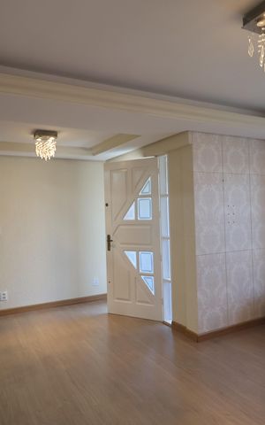 Casa à venda com 270m², 3 quartos e 3 vagasSala 1