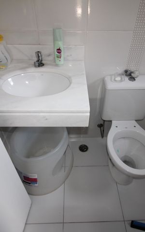 Casa à venda com 100m², 3 quartos e 2 vagasQuarto 1 - Banheiro