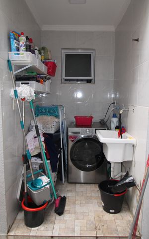 Casa à venda com 100m², 3 quartos e 2 vagasÁrea de Serviço
