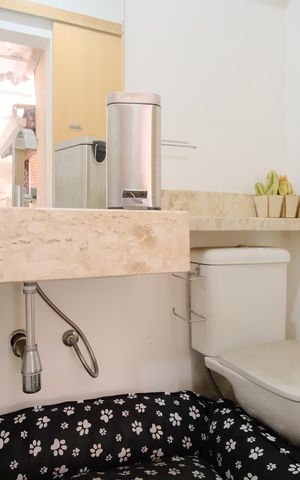 Casa à venda com 140m², 2 quartos e 2 vagasBanheiro de serviço
