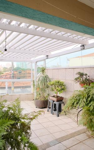 Casa à venda com 140m², 2 quartos e 2 vagasVaranda