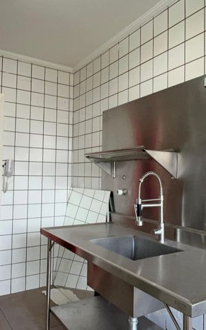 Apartamento à venda com 88m², 2 quartos e 2 vagas Apartamento à venda com 88m², 2 quartos e 2 vagasCozinha