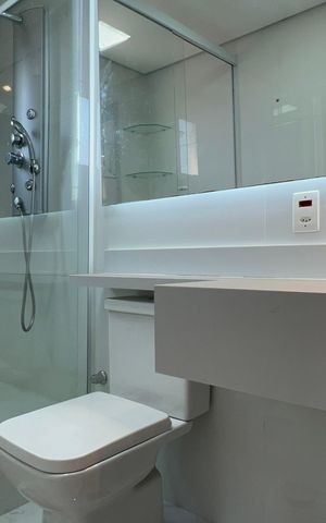 Apartamento à venda com 88m², 2 quartos e 2 vagas Apartamento à venda com 88m², 2 quartos e 2 vagasBanheiro da Suíte