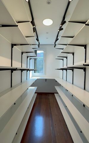 Apartamento à venda com 88m², 2 quartos e 2 vagas Apartamento à venda com 88m², 2 quartos e 2 vagasCloset da suíte