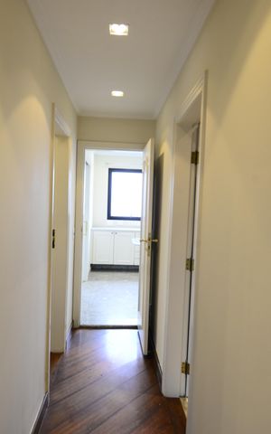 Apartamento à venda com 623m², 4 quartos e 6 vagasCorredor