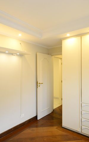 Apartamento à venda com 623m², 4 quartos e 6 vagasQuarto 2