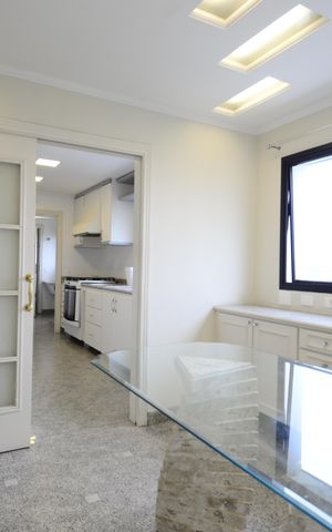 Apartamento à venda com 623m², 4 quartos e 6 vagasCopa