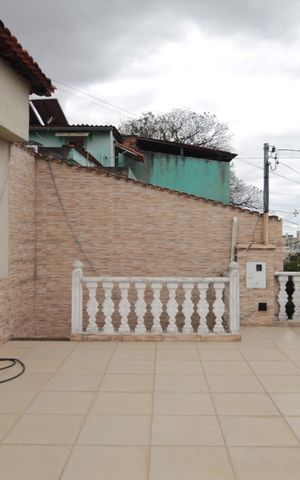 Casa à venda com 360m², 3 quartos e 2 vagasVaranda