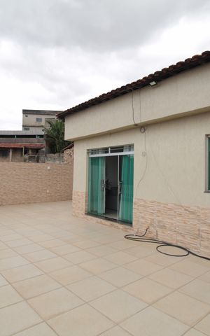 Casa à venda com 360m², 3 quartos e 2 vagasVaranda