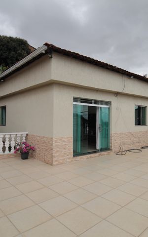 Casa à venda com 360m², 3 quartos e 2 vagasVaranda