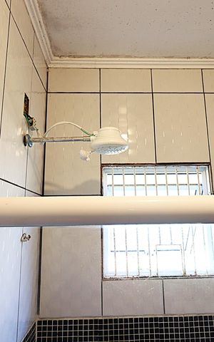 Casa para alugar com 200m², 4 quartos e 6 vagasBanheiro da Suíte 1