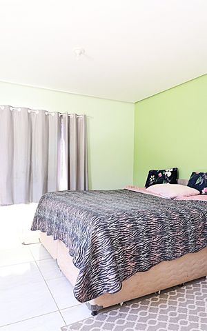 Casa para alugar com 200m², 4 quartos e 6 vagasSuíte 3