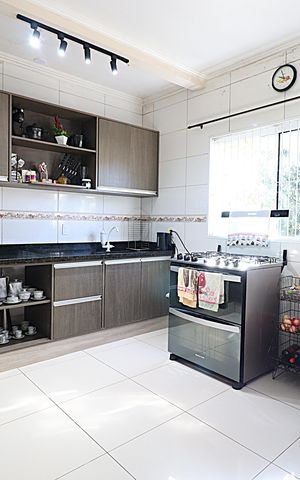 Casa para alugar com 200m², 4 quartos e 6 vagasCozinha