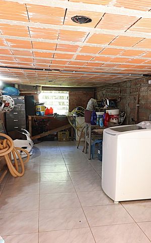 Casa para alugar com 200m², 4 quartos e 6 vagasÁrea de Serviço