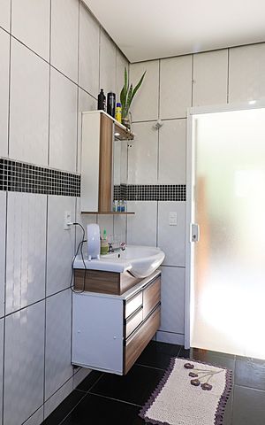 Casa para alugar com 200m², 4 quartos e 6 vagasBanheiro da Suíte 3