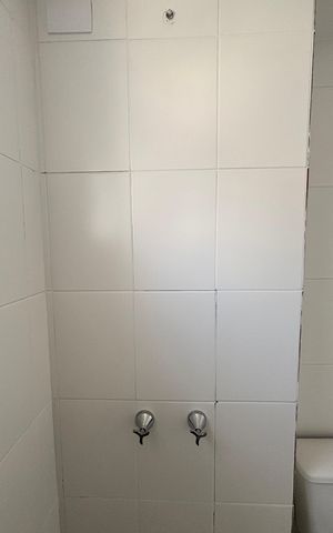 Apartamento à venda com 57m², 2 quartos e 1 vaga Apartamento à venda com 57m², 2 quartos e 1 vagaBanheiro
