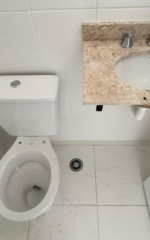 Apartamento à venda com 57m², 2 quartos e 1 vaga Apartamento à venda com 57m², 2 quartos e 1 vagaBanheiro da Suíte