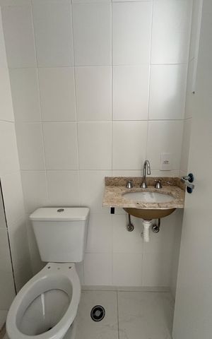 Apartamento à venda com 57m², 2 quartos e 1 vaga Apartamento à venda com 57m², 2 quartos e 1 vagaBanheiro da Suíte