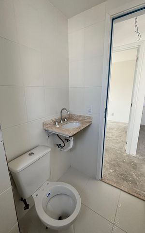 Apartamento à venda com 57m², 2 quartos e 1 vaga Apartamento à venda com 57m², 2 quartos e 1 vagaBanheiro