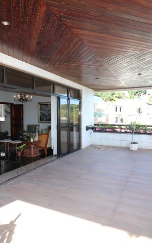 Apartamento à venda com 350m², 4 quartos e 4 vagasVaranda
