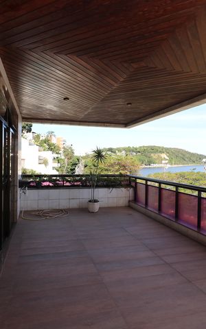 Apartamento à venda com 350m², 4 quartos e 4 vagasVaranda
