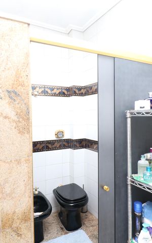 Apartamento à venda com 350m², 4 quartos e 4 vagasBanheiro da Suíte 3