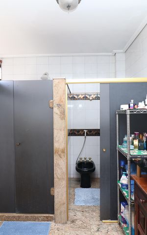 Apartamento à venda com 350m², 4 quartos e 4 vagasBanheiro da Suíte 3