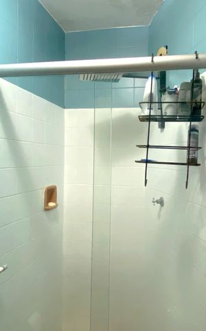 Apartamento à venda com 65m², 2 quartos e 1 vaga Apartamento à venda com 65m², 2 quartos e 1 vagaBanheiro Social