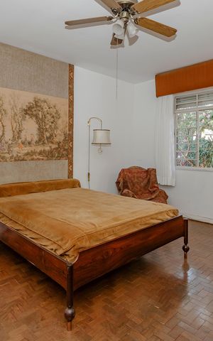 Casa à venda com 330m², 4 quartos e 3 vagas Casa à venda com 330m², 4 quartos e 3 vagasSuíte 3