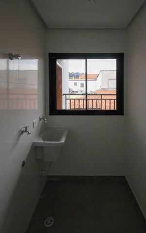 Apartamento à venda com 30m², 2 quartos e sem vaga Apartamento à venda com 30m², 2 quartos e sem vagaÁrea de Serviço