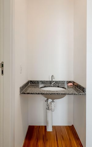 Apartamento à venda com 36m², 2 quartos e sem vaga Apartamento à venda com 36m², 2 quartos e sem vagaBanheiro