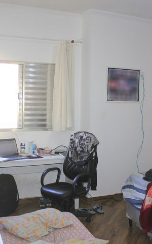 Casa à venda com 180m², 4 quartos e 4 vagasSuíte