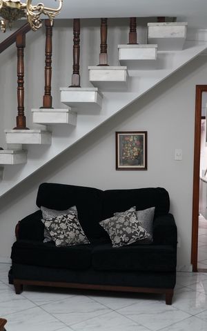Casa à venda com 125m², 3 quartos e 2 vagasSala
