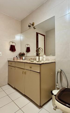 Apartamento à venda com 136m², 3 quartos e sem vagaBanheiro Social