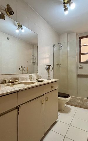 Apartamento à venda com 136m², 3 quartos e sem vagaBanheiro Social