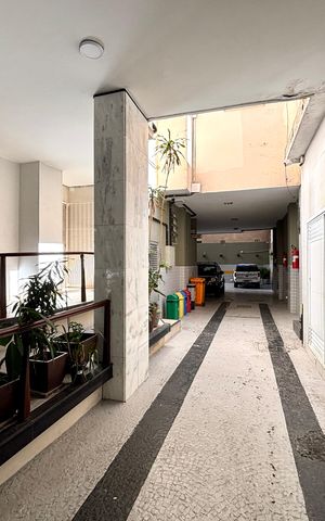 Apartamento à venda com 136m², 3 quartos e sem vagaGaragem