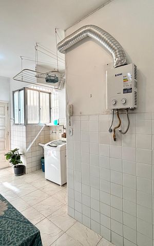 Apartamento à venda com 136m², 3 quartos e sem vagaÁrea de Serviço