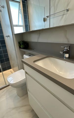 Apartamento à venda com 69m², 2 quartos e 2 vagasBanheiro da Suíte