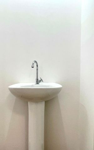 Studio para alugar com 28m², 1 quarto e sem vaga Studio para alugar com 28m², 1 quarto e sem vagaBanheiro