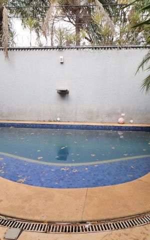 Casa para alugar com 490m², 4 quartos e 4 vagasPiscina