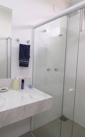 Casa para alugar com 490m², 4 quartos e 4 vagasBanheiro do Quarto 1