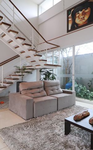 Casa para alugar com 490m², 4 quartos e 4 vagasSala