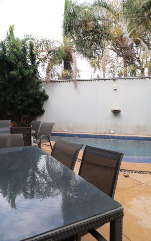 Casa para alugar com 490m², 4 quartos e 4 vagasPiscina