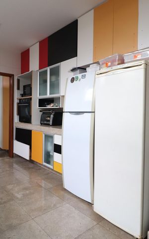 Casa para alugar com 490m², 4 quartos e 4 vagasCozinha