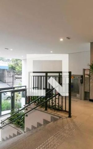 Studio à venda com 25m², 1 quarto e sem vaga Studio à venda com 25m², 1 quarto e sem vagaHall social