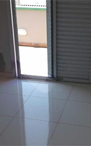 Casa à venda com 215m², 3 quartos e 3 vagas